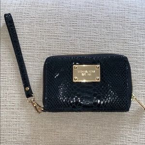 Michael Kors Wristlet Wallet